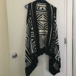 Express sleeveless open vest